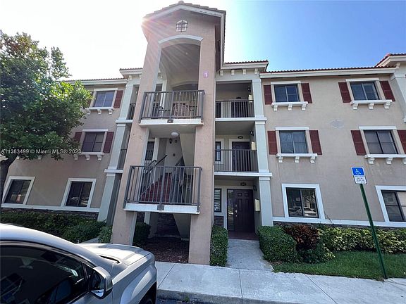 2nd image of 22641 SW 88th Pl Unit 202