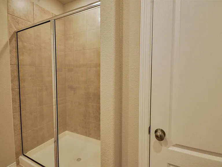 24810 Winema Woods Ln — Photo 14