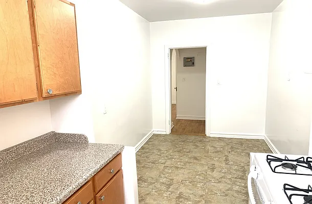Rented by Otto Nielsen Realty | media 18