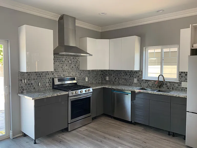 189 Serena Way — Photo 6