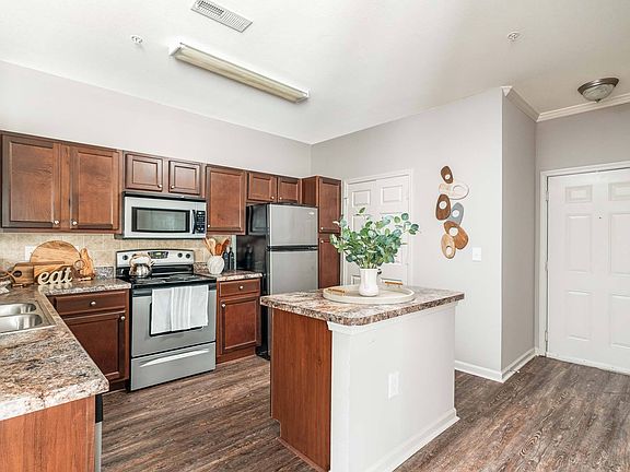 3rd image of 245 Creekwood Cove Ln #7-8A