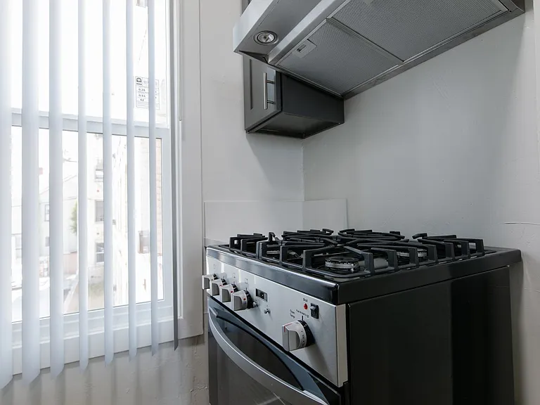 Newly Renovated Apartments — Photo 15