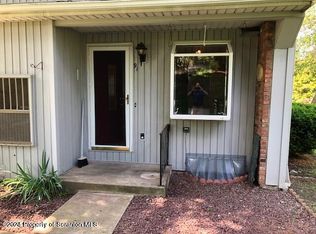 91 Abington Gardens Dr, Clarks Summit, PA