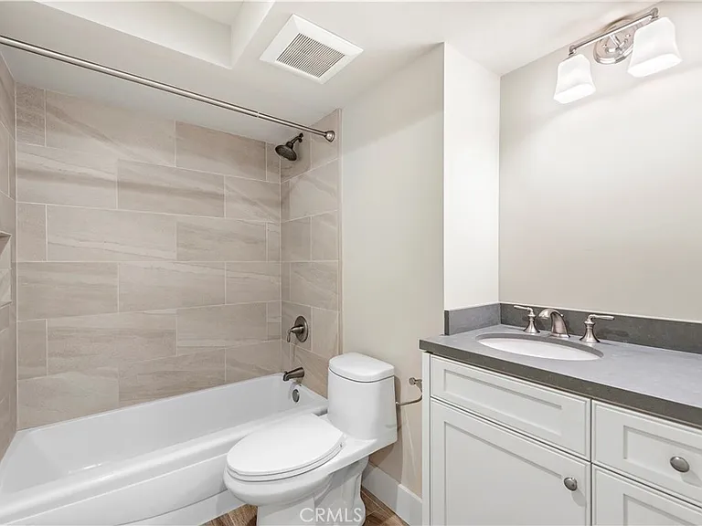 826 Cliff Dr #LOWER — Photo 10