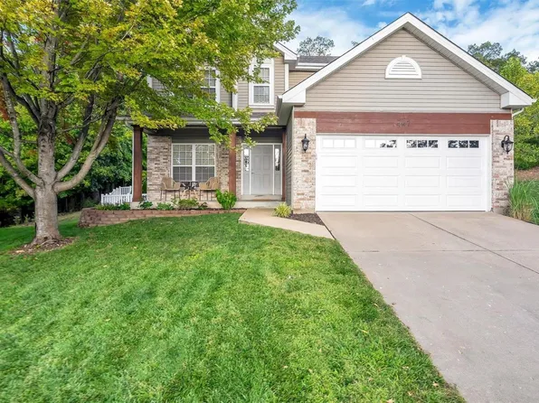 547 Bluffs View Ct, Eureka, MO 63025