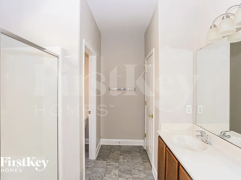 9633 Waltham Ct — Photo 10