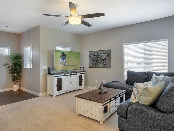 5th image of 7401 W Arrowhead Clubhouse Dr Unit 2045