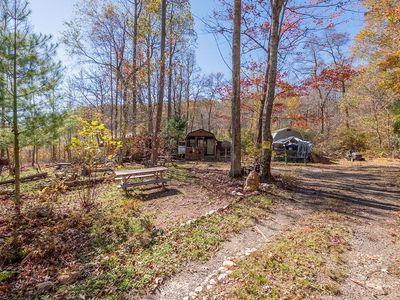682 Parkside Dr, Fancy Gap, VA, 24328