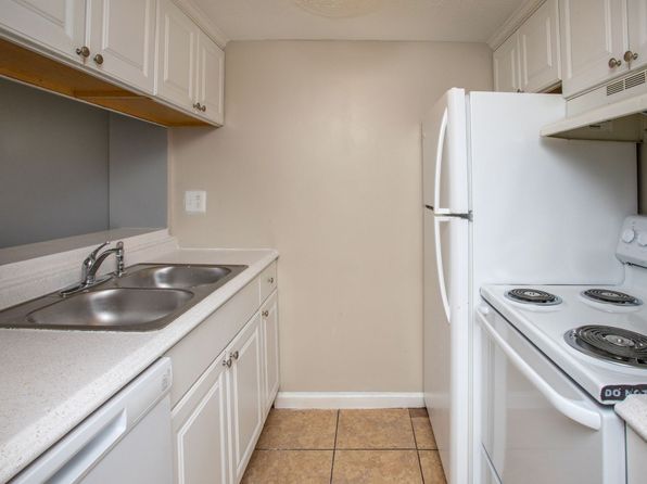 909 Slater St #107