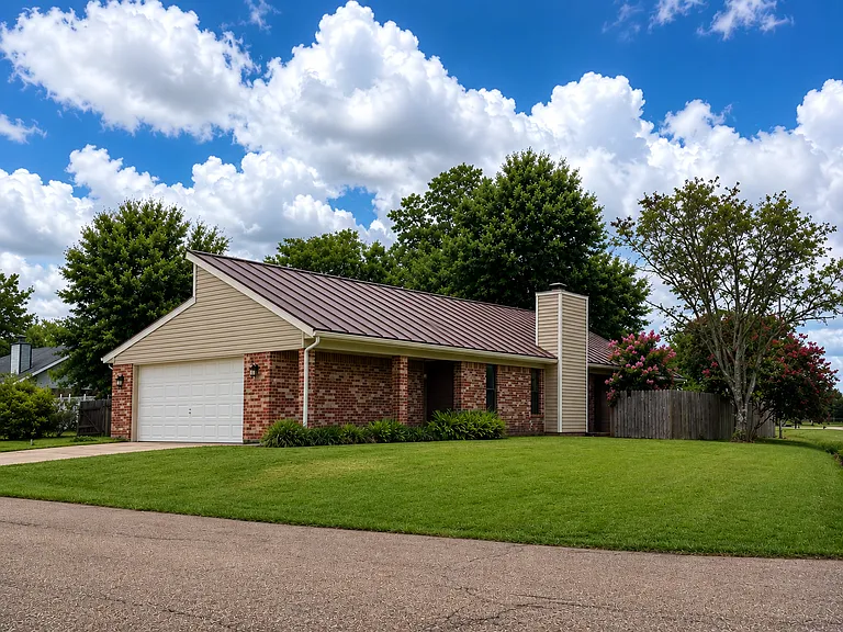 101 Sagebrush Dr — Photo 2