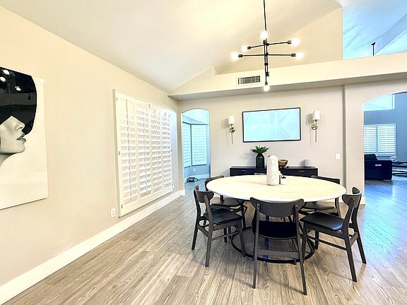 5th image of 3879 E AMBERWOOD Drive