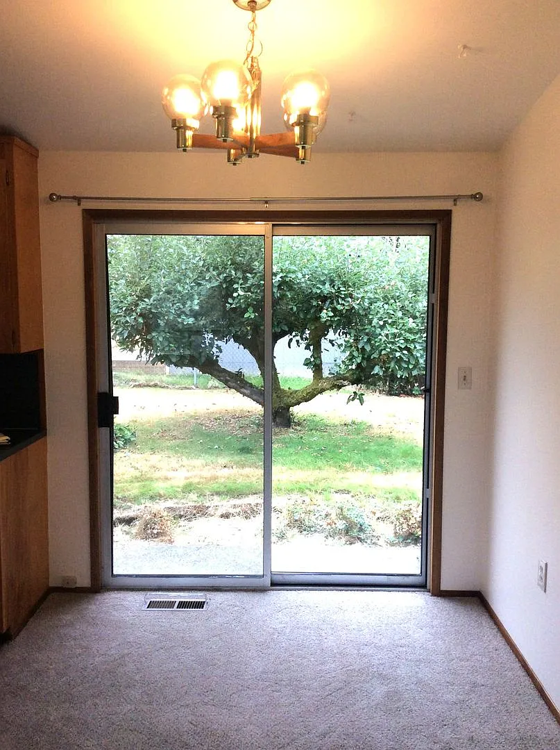 3 Bdrm/1 Bath Rambler With Partial Sound View! — Photo 4
