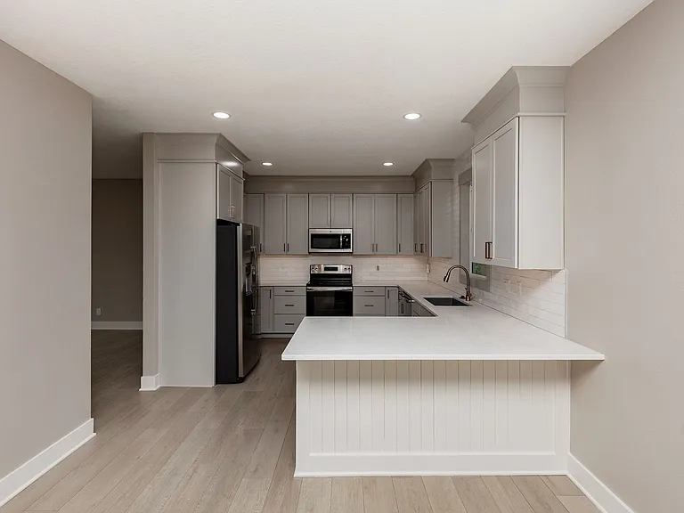 14440 Briarwood Ln — Photo 12