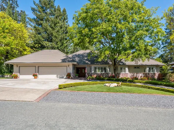 1560 Crane Terrace, Ukiah, CA 95482