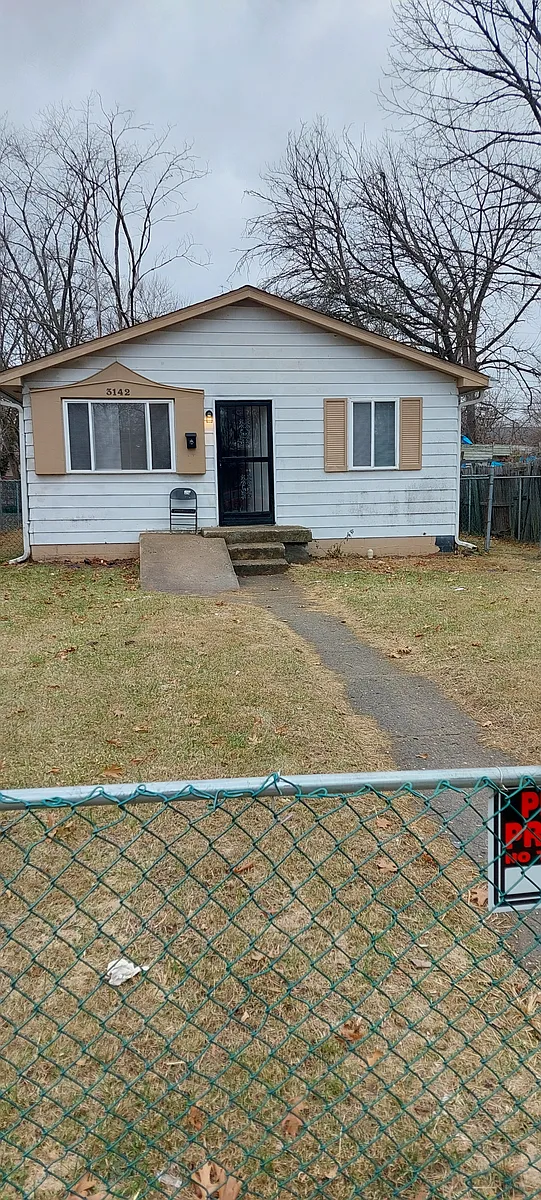Building Photo - 3142 N Gale St