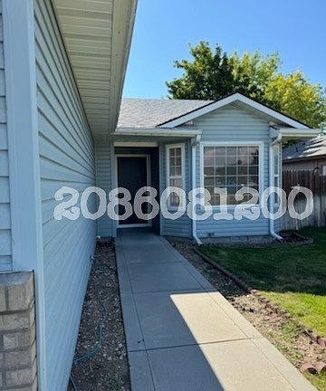 2nd image of 1411 N Caterpillar Ave