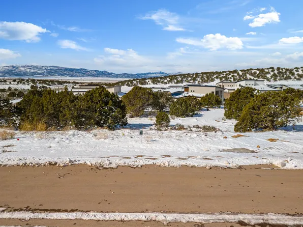 3237 W Moon Crest Dr, Cedar City, UT 84720