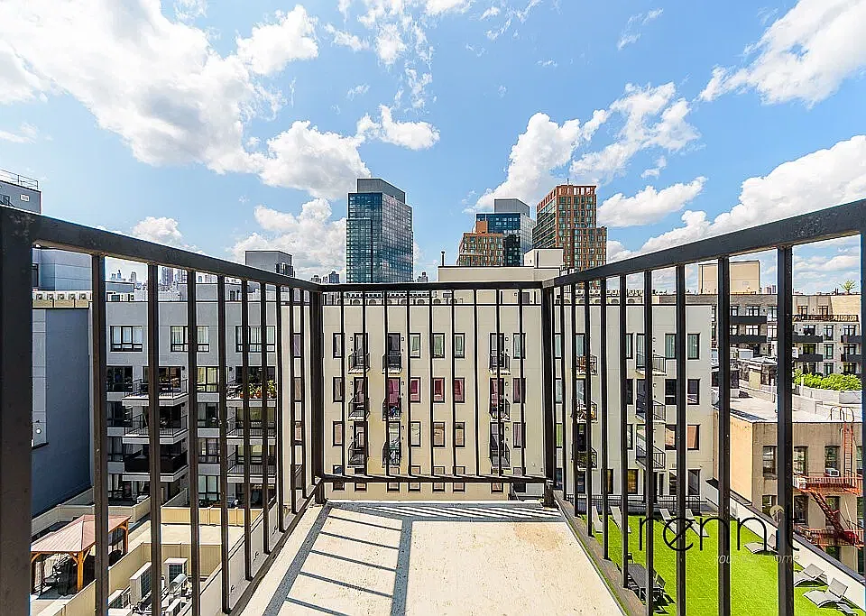 26-24 4th St #510A