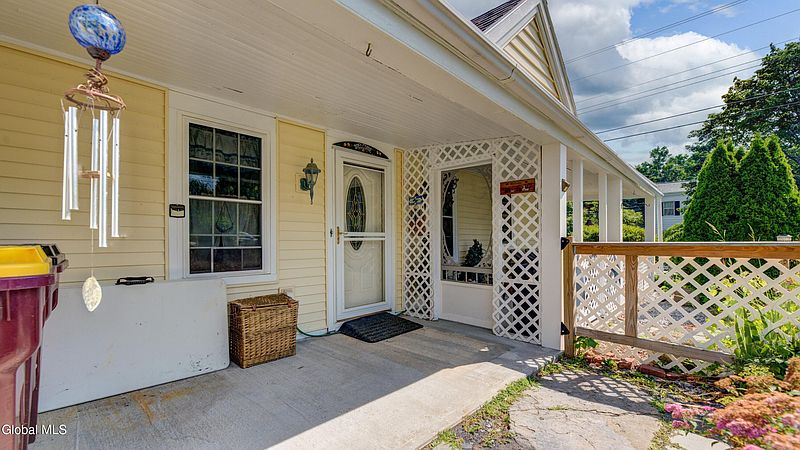 5th image of 5285 Sacandaga Road