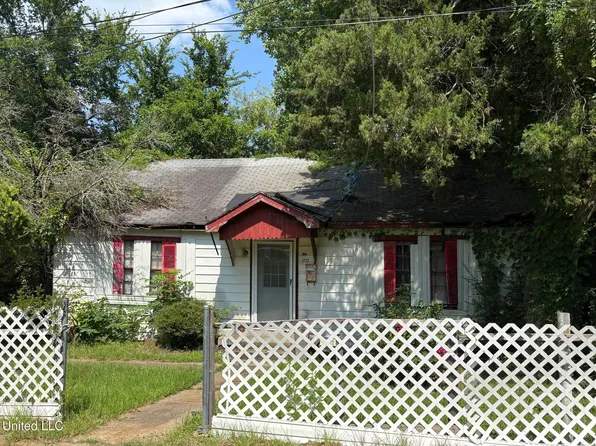 3132 James Hill St, Jackson, MS 39213