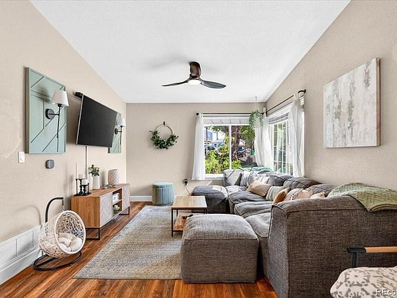 3rd image of 4366 S Dearborn Court