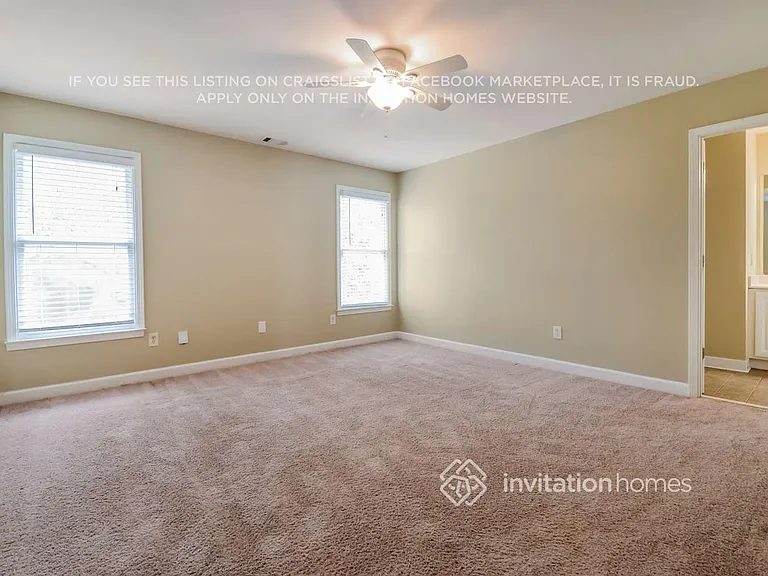 660 Brittany Manor Ln — Photo 15