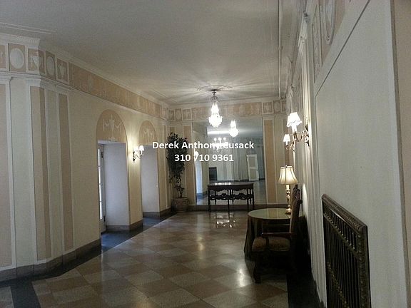 2nd image of 3278 Wilshire Blvd