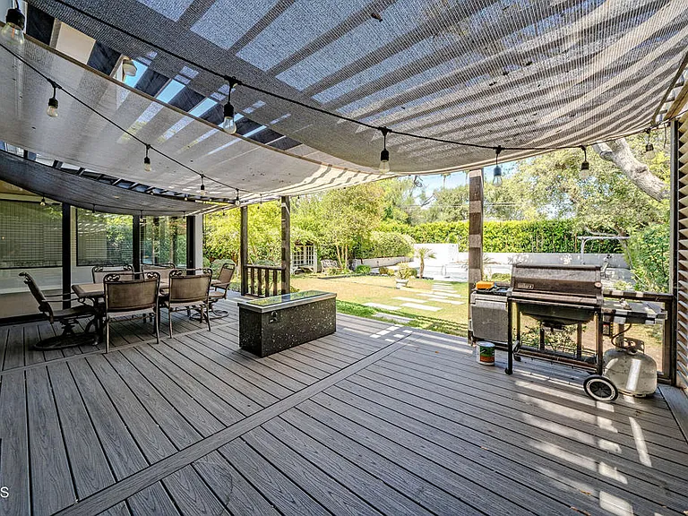 4330 Bel Aire Dr — Photo 43