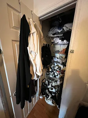 Rented by Delmark Realty LLC | media 12