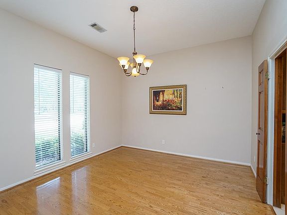 3rd image of 7710 River Garden Dr