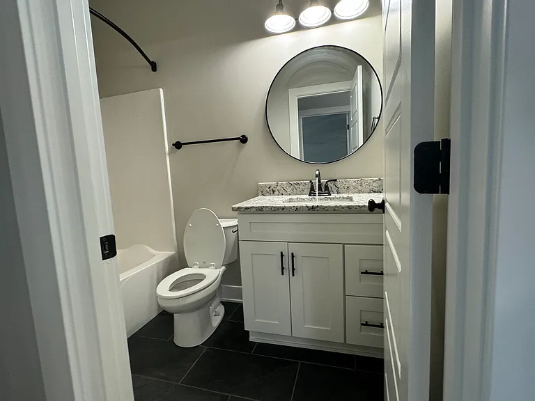 6513 Fortuna Ct — Photo 5