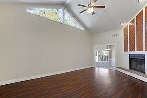4th image of 709 Carondelet St