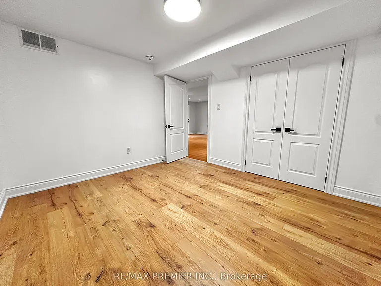 277 Springside Rd #LOWER — Photo 8