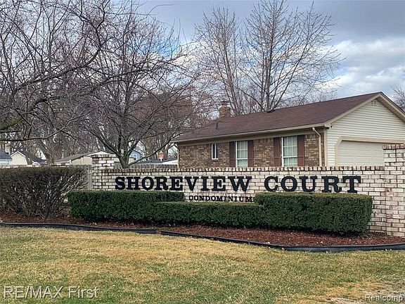 2nd image of 22814 Shoreview Ct
