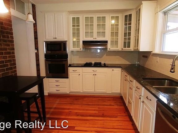 5th image of 3422 Beaumont Pl
