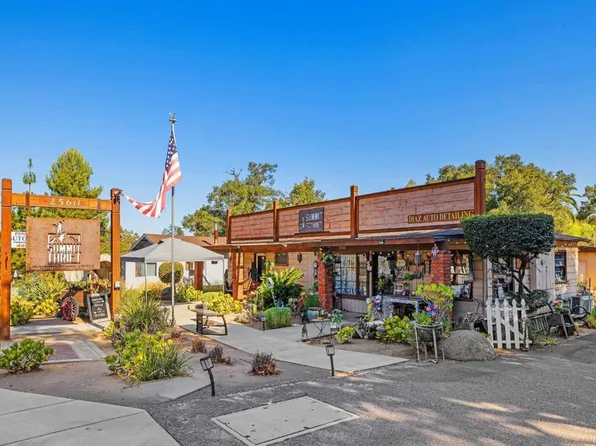 2560 Alpine Blvd, Alpine, CA 91901