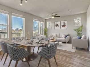 1900 Barton Springs Rd, Austin, TX 78704