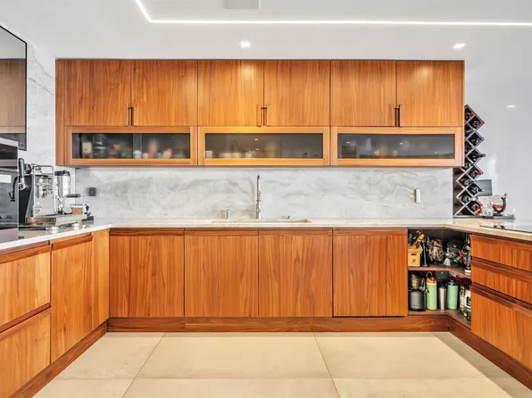 7000 Boulevard Ave #32C, West New York, NJ 07093