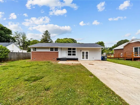 306 N 8th Ave, Mayodan, NC 27027