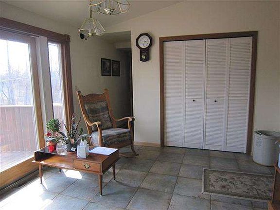 4th image of 41 Sunny Hill Dr