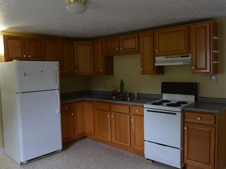1092 State Route 175 — Photo 3