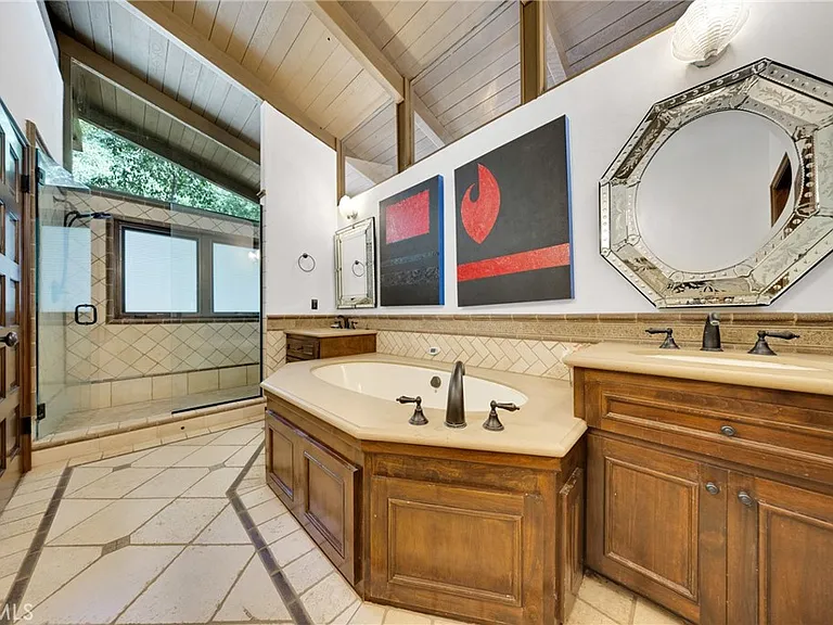 2300 Villa Heights Rd — Photo 35