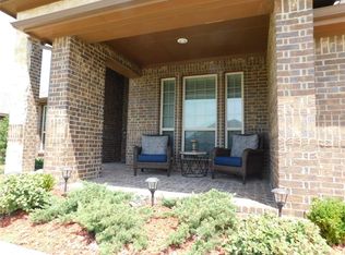 1013 Wellington Dr, Glenn Heights, TX 75154