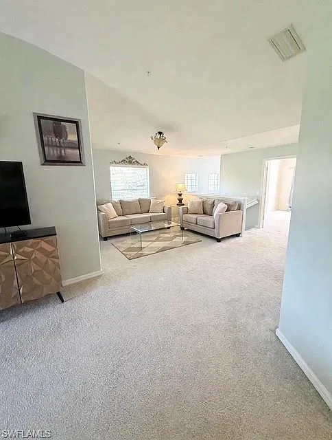 1280 Henley St — Photo 3