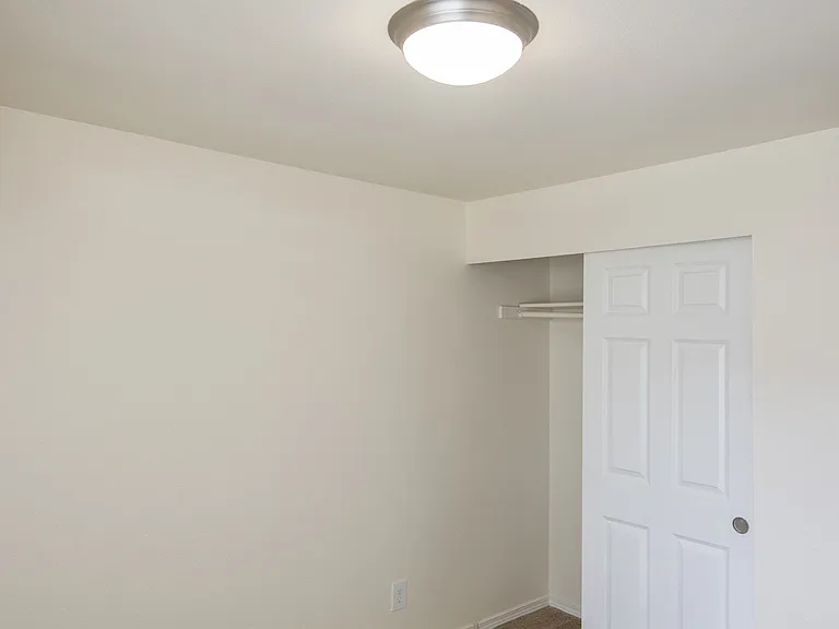 Chinook Park Apartment Homes — Photo 23