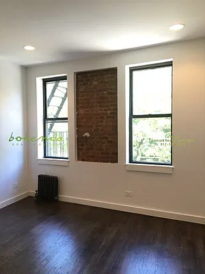 Rented by Bohemia Realty Group | media 14