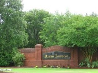 330 River Ridge Dr, Wallace, NC 28466