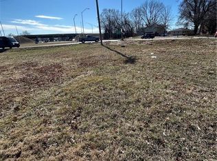 10211 Blue Ridge Ext, Kansas City, MO 64134