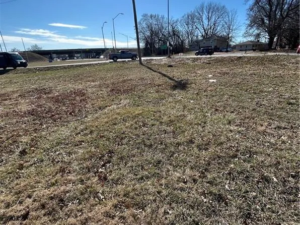 10211 Blue Ridge Ext, Kansas City, MO 64134