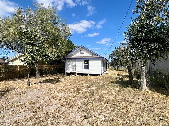 5th image of 318 E Pierce St Lot 5